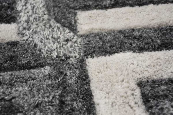 Dominik Handtufted Rug